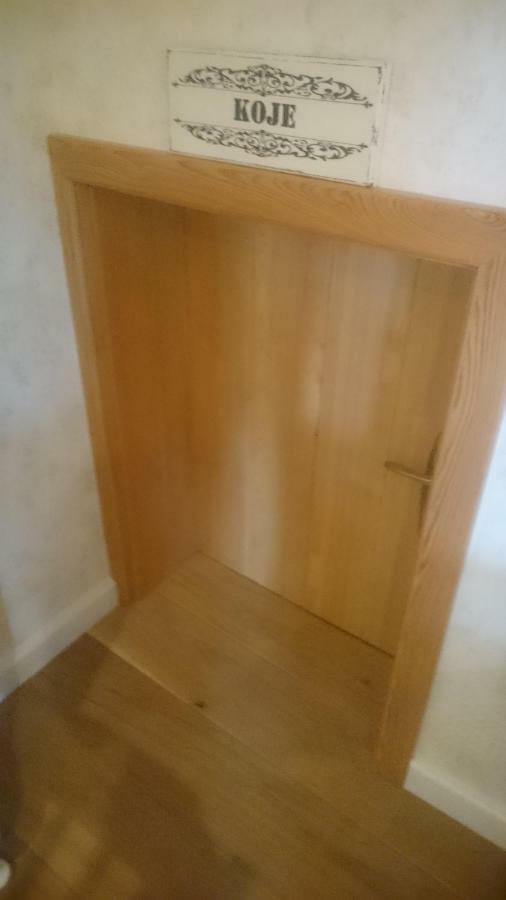 Eifelyeti Ferienwohnung Ellscheid エクステリア 写真