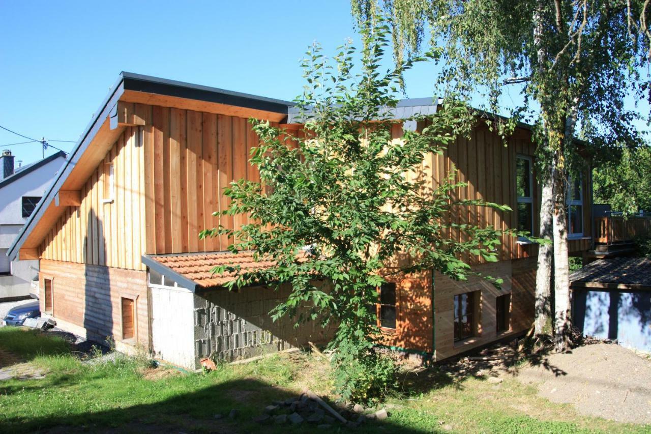 Eifelyeti Ferienwohnung Ellscheid エクステリア 写真