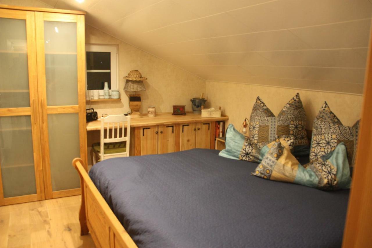 Eifelyeti Ferienwohnung Ellscheid エクステリア 写真