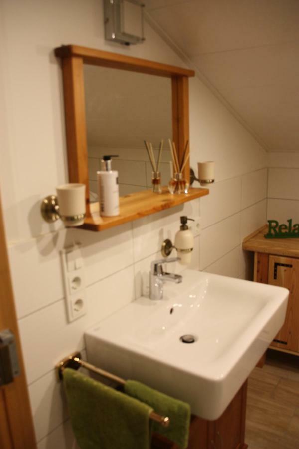 Eifelyeti Ferienwohnung Ellscheid エクステリア 写真